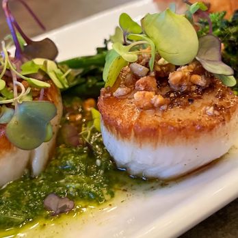 Feast Raw Bar & Bistro - scallops with pesto sauce - New American Near Me - Bozeman, Montana