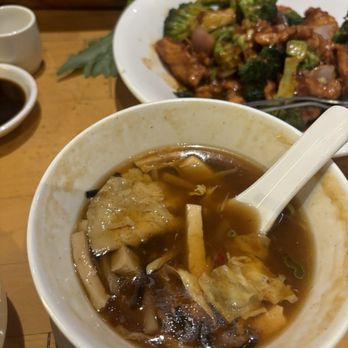 Wokcano - Sweet and sour soup - Sushi Bars Near Me - Burbank, California