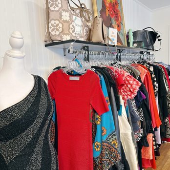 Celery Consignment Boutique  - Party dresses - Accessories Near Me - Memphis, Tennessee