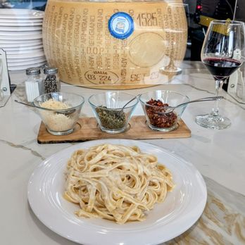 Dolly's - Order UP - Italian Near Me - El Cerrito, California