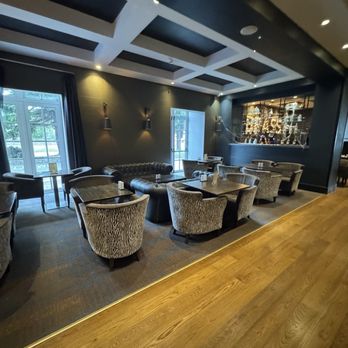 Brass Bar & Grill - Irish Near Me - Stillorgan, D