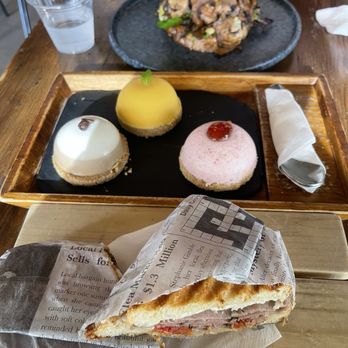 Aroma Craft Coffee - Aroma trio - Coffee Roasteries Near Me - Walnut, California