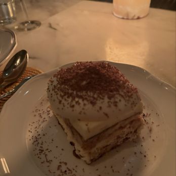 Donna's - tiramisu - Italian Near Me - Los Angeles, California Donna's - tiramisu - Italian Near Me - Los Angeles, California