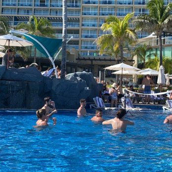 Hard Rock Hotel - Hotels Near Me - Cancún, ROO