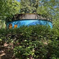 Burnaby Mountain - Painted water reservoir~