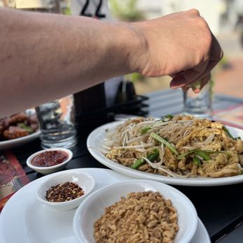 Gaslight Kitchen - Adding the lime and extra peanuts - Chinese Near Me - East Grand Rapids, Michigan Gaslight Kitchen - Adding the lime and extra peanuts - Chinese Near Me - East Grand Rapids, Michigan