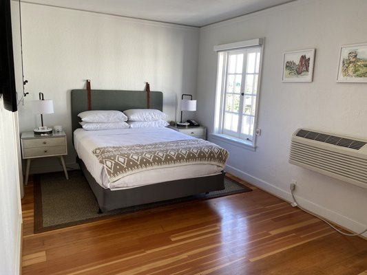 SCP Redmond Hotel by null