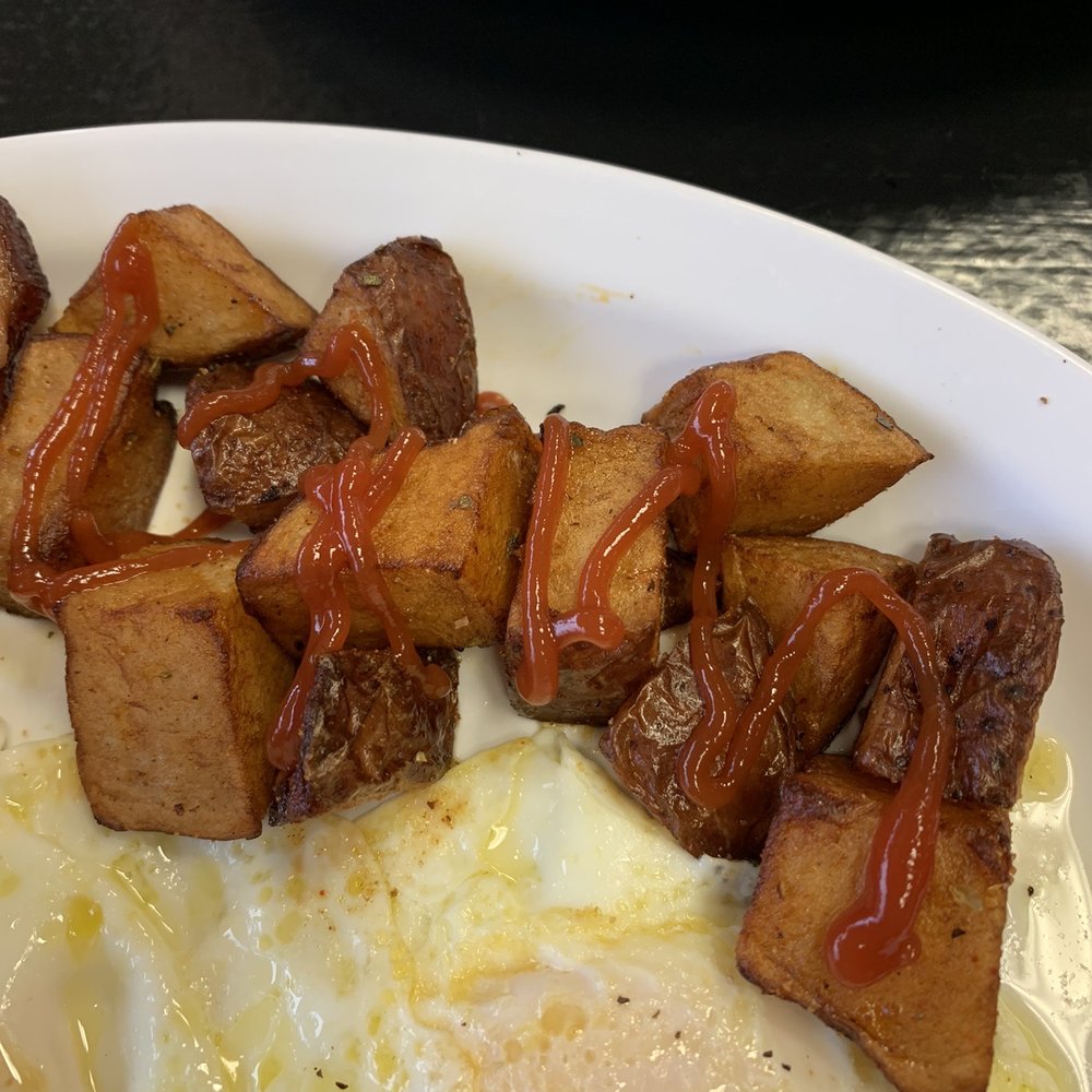 Minuteman Diner - My side of hash browns. 13 pieces. - Diners Near Me - Bedford, Massachusetts Minuteman Diner - My side of hash browns. 13 pieces. - Diners Near Me - Bedford, Massachusetts