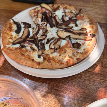 Seacrets - Jerk chicken pizza - Bars Near Me - Ocean City, Maryland Seacrets - Jerk chicken pizza - Bars Near Me - Ocean City, Maryland