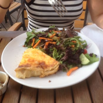 Lake Simcoe Arms - Quiche - Canadian (New) Near Me - Jacksons Point, Ontario