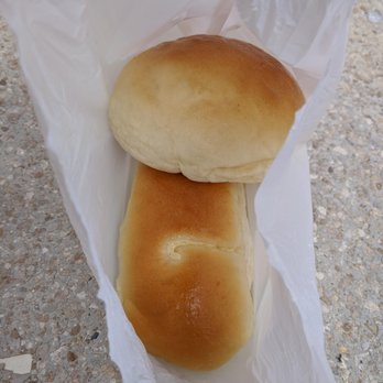 Hannah's Bakery - Cocktail bun and manapua - Bakeries Near Me - Honolulu, Hawaii