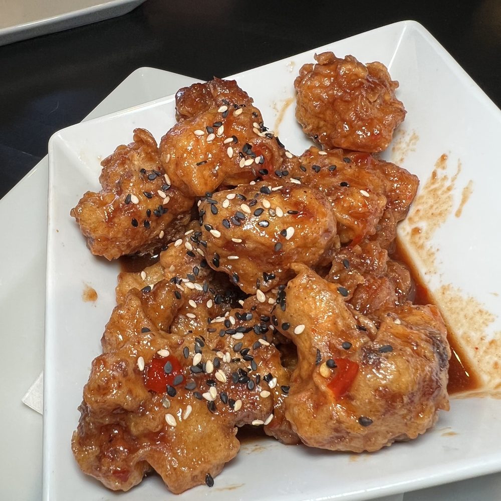 Midtown Tavern - Asian battered cauliflower - American Near Me - Charlotte, North Carolina Midtown Tavern - Asian battered cauliflower - American Near Me - Charlotte, North Carolina