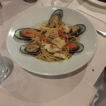 Pier 35 Bar & Grill - Restaurants Near Me - Port Melbourne, VIC