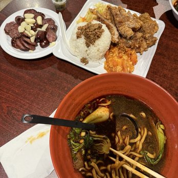 Corner Beef Noodle House - Taiwanese Near Me - El Monte, California