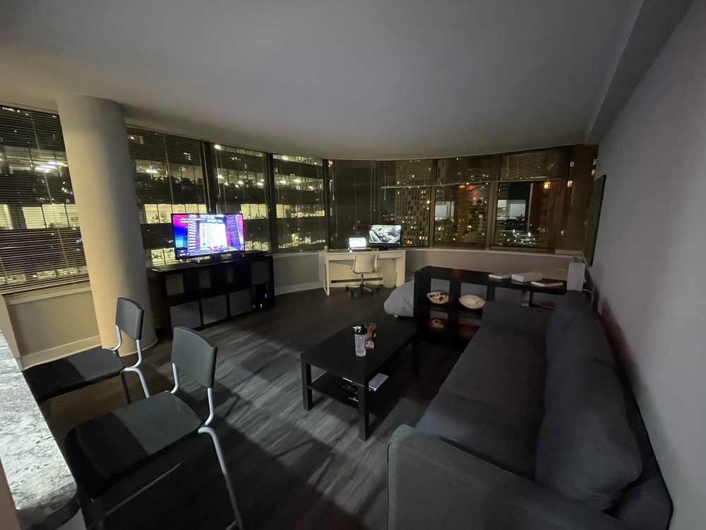 MCCLURG COURT Updated September 2024 116 Photos & 112 Reviews 333