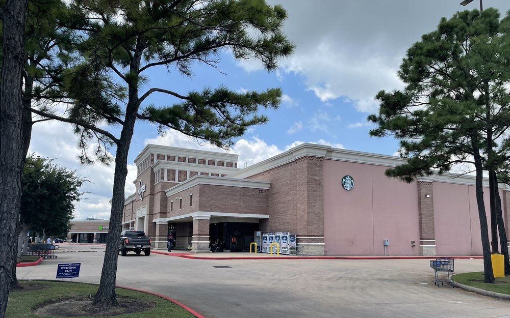 KROGER Updated September 2024 16 Reviews 1300 W Fairmont Pkwy, La