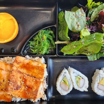 Diaz Kitchen & Sushi Bar - Bento salmon - Sushi Bars Near Me - Albuquerque, New Mexico