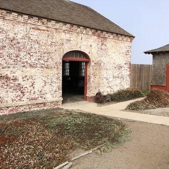 Piedras Blancas Light Station - Fog Signal Building and Watch Room - Landmarks & Historical Buildings Near Me - San Simeon, California