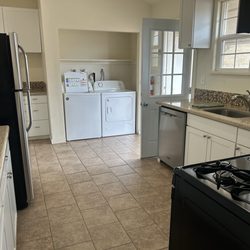 Camp San Luis Obispo - Full kitchen and laundry machines