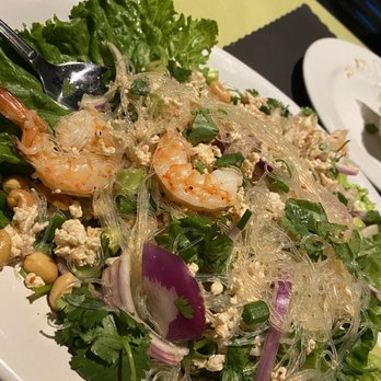 Pad Thai Restaurant - Yum Woon Sen - Thai Near Me - Clovis, California