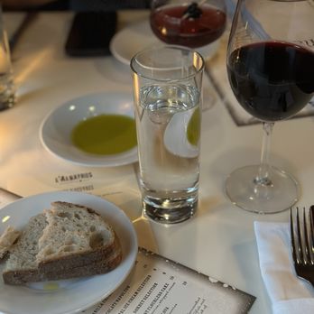 L'Albatros - Bread appetizer - French Near Me - Cleveland, Ohio L'Albatros - Bread appetizer - French Near Me - Cleveland, Ohio