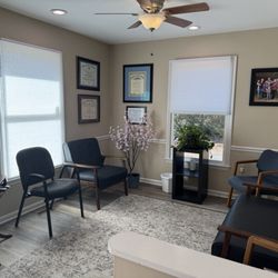 Eastwind Chiropractic Center - Comfortable reception area