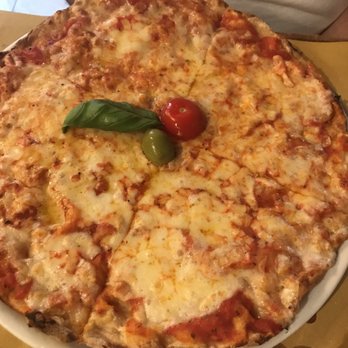 Cantina e Cucina - Margherita pizza - Cafeteria Near Me - Rome, RM