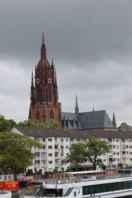 Frankfurt Cathedral by null
