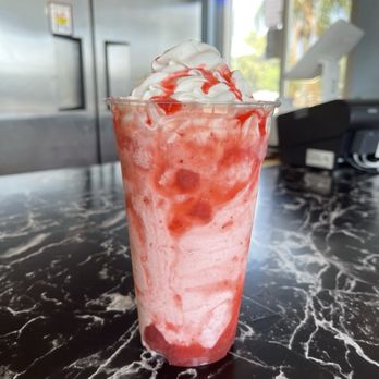 Antojitos Monarca Exeter - Strawberry smoothie - Shaved Ice Near Me - Exeter, California Antojitos Monarca Exeter - Strawberry smoothie - Shaved Ice Near Me - Exeter, California