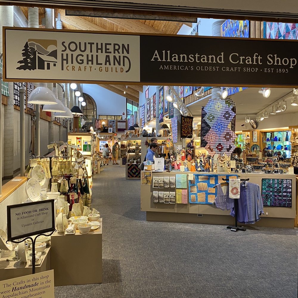 Folk Art Center - Arts and craft shop they sell - Museums Near Me - Asheville, North Carolina Folk Art Center - Arts and craft shop they sell - Museums Near Me - Asheville, North Carolina