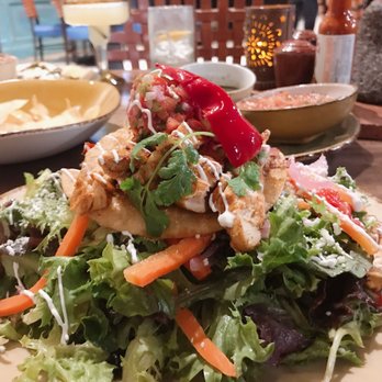 Mi Casa Tequila Taqueria - Chicken fajita toastada salad - Mexican Near Me - Orlando, Florida