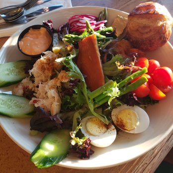 Lowell's Restaurant - Market Louie salad - American Near Me - Seattle, Washington