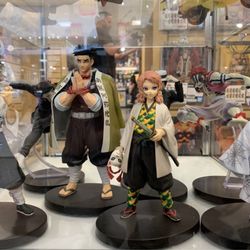 Sekaido - Demon Slayer figurines.