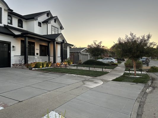 Landscaping - At Ketz Garden, we understand that a well-maintained lawn is the foundation of a beautiful outdoor space. With years of experience and a passion for excellence, we are dedicated to providing top-tier lawn maintenance services that keep your property looking lush, green, and pristine all year round. (408)-607-6181