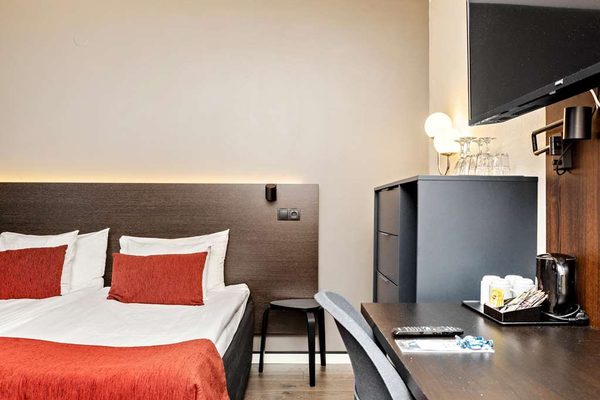 Hotel Savoy by null