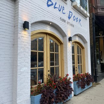 Blue Door Farm Stand - Front entrance - Sandwiches Near Me - Chicago, Illinois