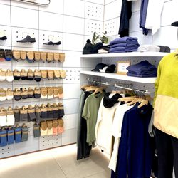 Allbirds - Clothing options.