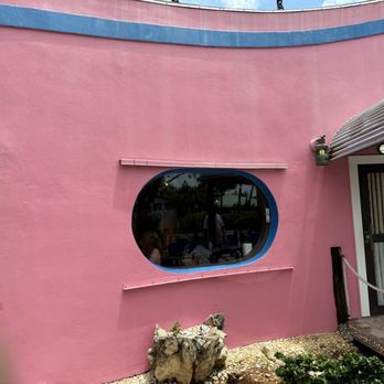 Lazy Flamingo - Entrance - Seafood Near Me - Sanibel, Florida