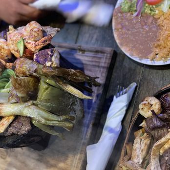 El Michoacano Restaurant - Seafood mix and Fajitas Mixtasfajitas - Mexican Near Me - Los Banos, California