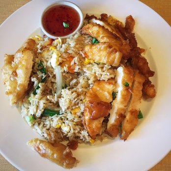 Baan Thai - Bangkok fried rice = Thai fried rice plus fried chicken breast and a sweet chili dipping sauce. Super tasty! - Thai Near Me - Apex, North Carolina Baan Thai - Bangkok fried rice = Thai fried rice plus fried chicken breast and a sweet chili dipping sauce. Super tasty! - Thai Near Me - Apex, North Carolina