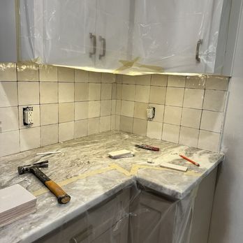 Ideal Carpet & Flooring - Backsplash and countertop - Carpeting Near Me - Richmond, Texas Ideal Carpet & Flooring - Backsplash and countertop - Carpeting Near Me - Richmond, Texas