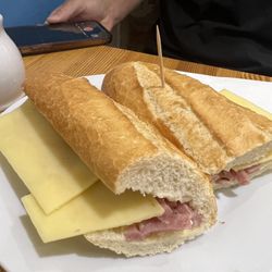 Cafe de Fred - Cheese and Ham baguette