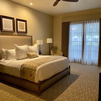 Ponte Vineyard Inn - King bed - Hotels Near Me - Temecula, California Ponte Vineyard Inn - King bed - Hotels Near Me - Temecula, California