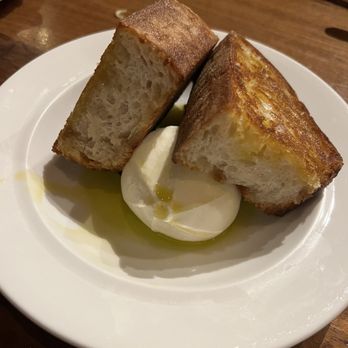 Hippo - Cheese and bread - American Near Me - Los Angeles, California