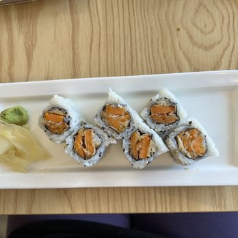 Hana Don - Sweet potato roll - Japanese Near Me - Toronto, Ontario