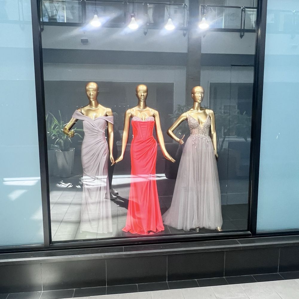 Mattarri - Elegant gowns in the Storefront window MATTARI BOUTIQUE. - Accessories Near Me - LosAngeles , California Mattarri - Elegant gowns in the Storefront window MATTARI BOUTIQUE. - Accessories Near Me - LosAngeles , California