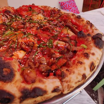 Netflix Bites - Lady zaza kimchi pork pizza - American Near Me - Los Angeles, California