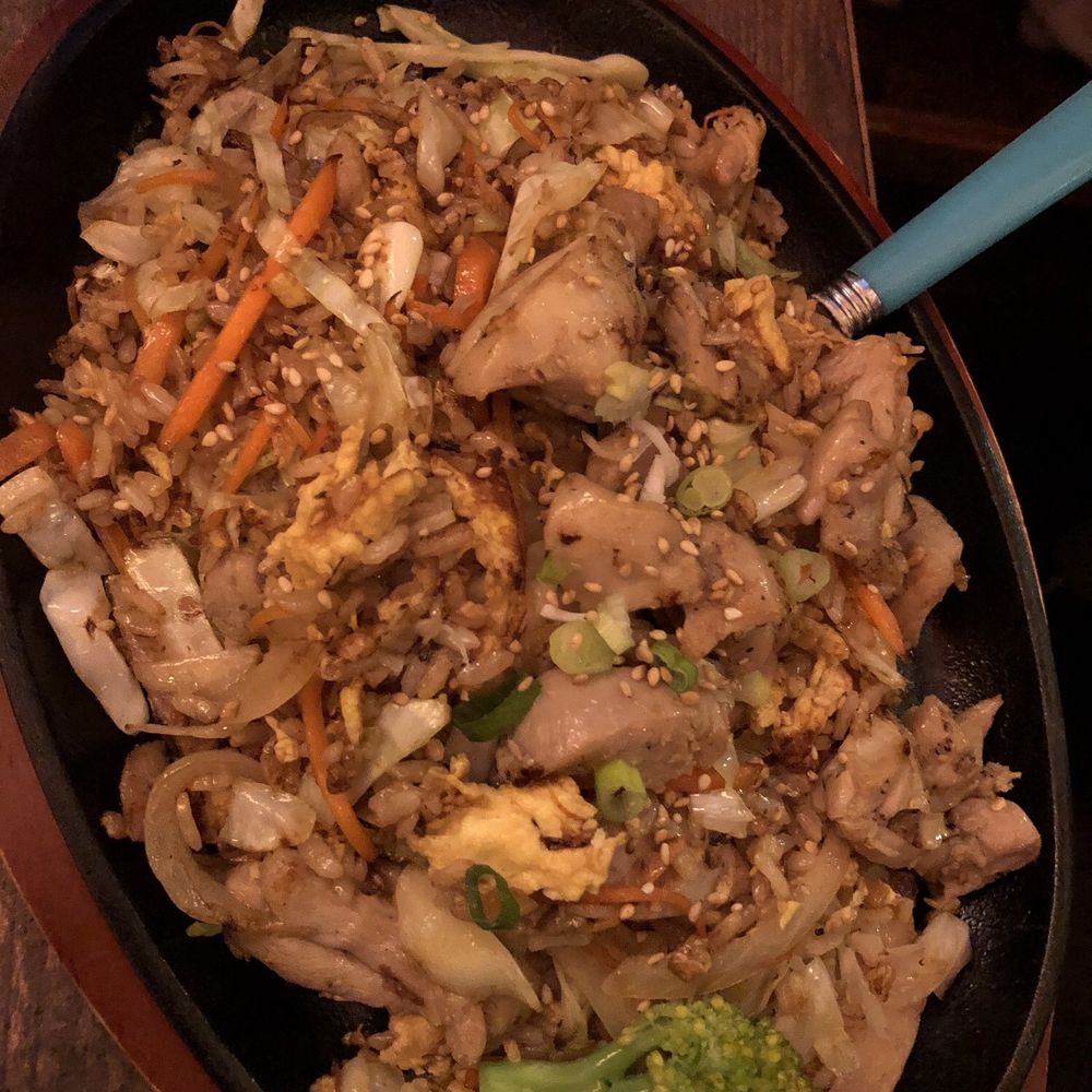 Izakaya Shinya - 18. Hibachi Fried Rice (Chicken) - Ramen Near Me - Chicago, Illinois Izakaya Shinya - 18. Hibachi Fried Rice (Chicken) - Ramen Near Me - Chicago, Illinois