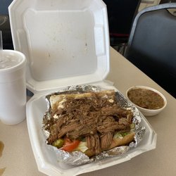 New Orleans Lunchbox Restaurant - Roast Beef Poboy and Gumbo