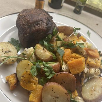 Prova An Italian Eatery - Beef filet with fresh vegetables and potatoes - Italian Near Me - Moonachie, New Jersey Prova An Italian Eatery - Beef filet with fresh vegetables and potatoes - Italian Near Me - Moonachie, New Jersey